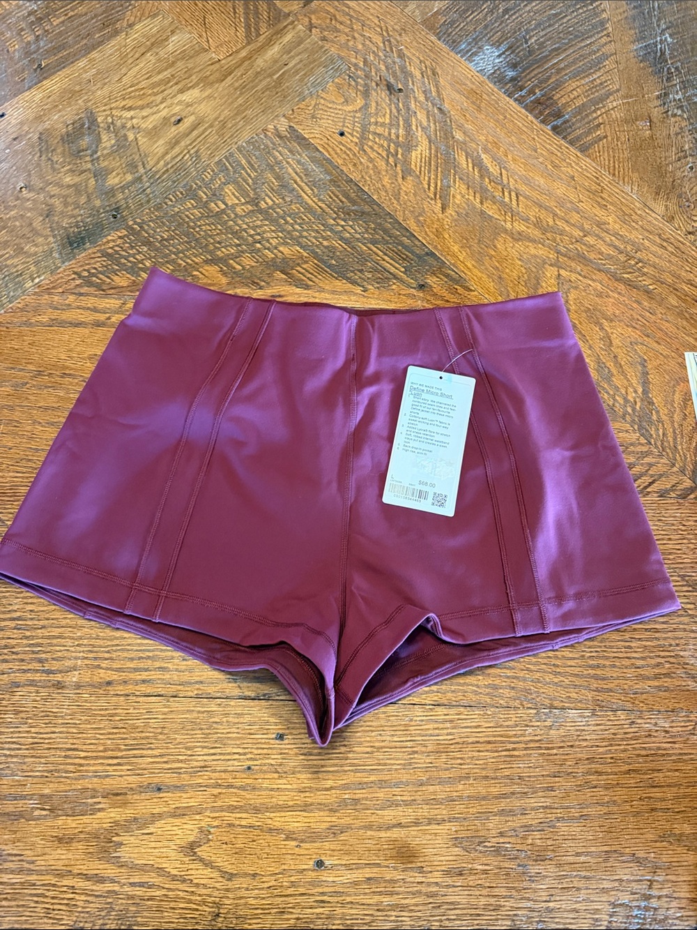 NWT lululemon athletica High-Waist Deep Berry Active Shorts Sz lg- maroon